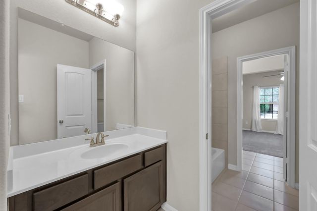 398 Rolling Hills Drive, Conroe, TX 77304