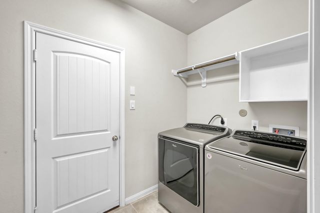 398 Rolling Hills Drive, Conroe, TX 77304