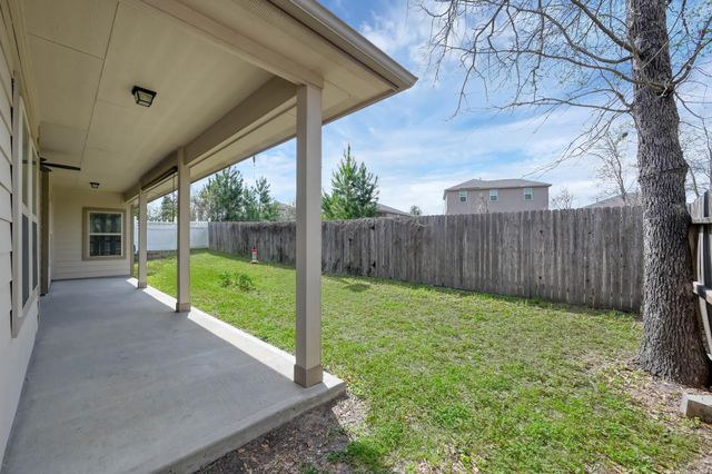 398 Rolling Hills Drive, Conroe, TX 77304