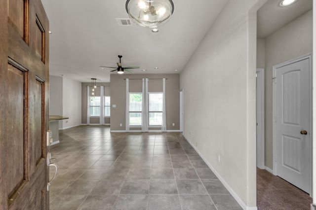 398 Rolling Hills Drive, Conroe, TX 77304