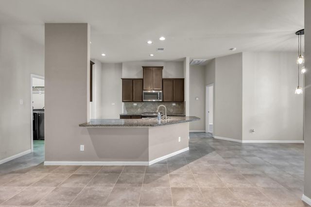 398 Rolling Hills Drive, Conroe, TX 77304