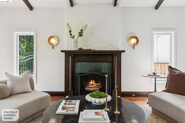 2615 La Cuesta Ave, Oakland, CA 94611