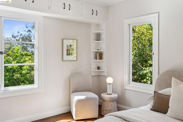 2615 La Cuesta Ave, Oakland, CA 94611