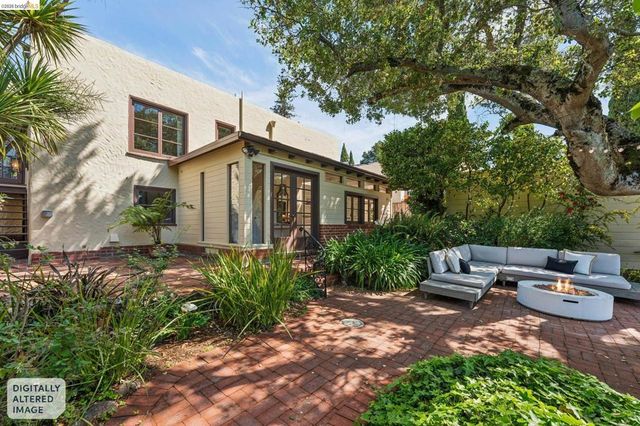 2615 La Cuesta Ave, Oakland, CA 94611