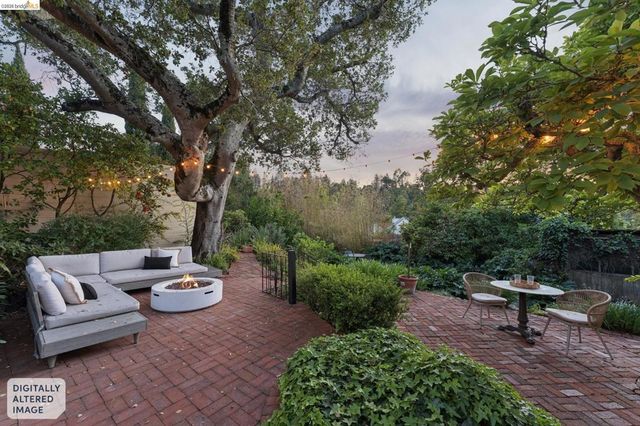 2615 La Cuesta Ave, Oakland, CA 94611