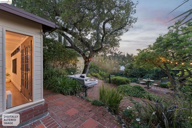 2615 La Cuesta Ave, Oakland, CA 94611