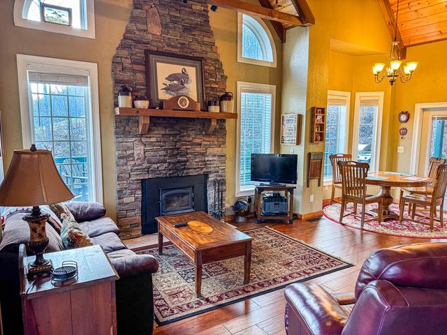 157 Frontier Drive, Hayesville, NC 28904