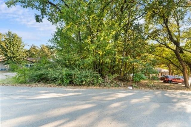 7830 Doak Street, Dallas, TX 75217