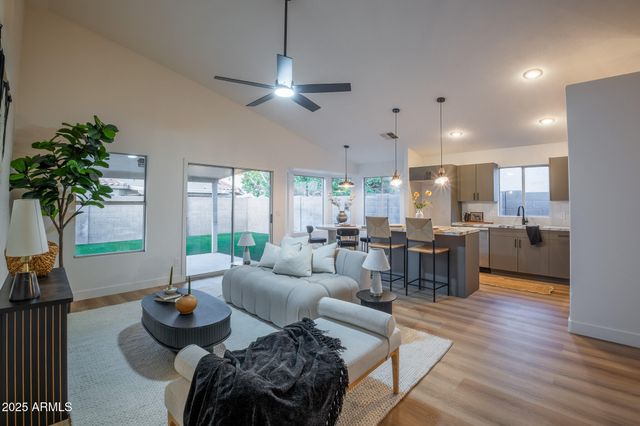 626 W CATCLAW Street, Gilbert, AZ 85233