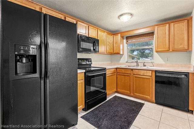 1690 N Tower Road, Avon Park, FL 33825