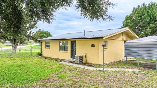 1690 N Tower Road, Avon Park, FL 33825