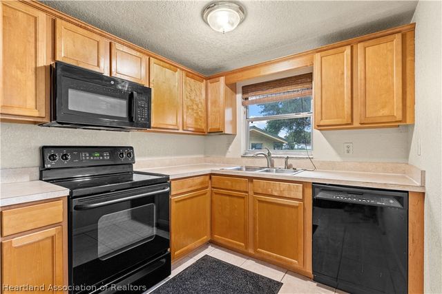 1690 N Tower Road, Avon Park, FL 33825