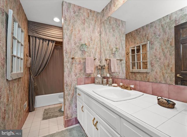 106 ORCHARD TER, Chadds Ford, PA 19317