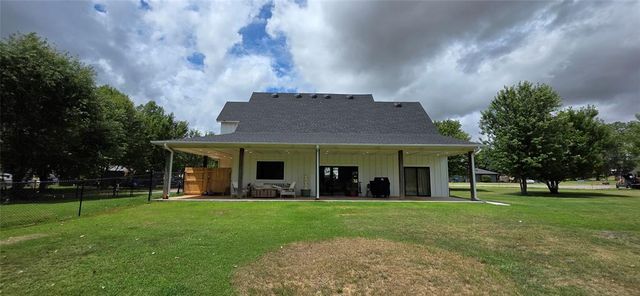 124 Kevin Lane, Tuttle, OK 73089