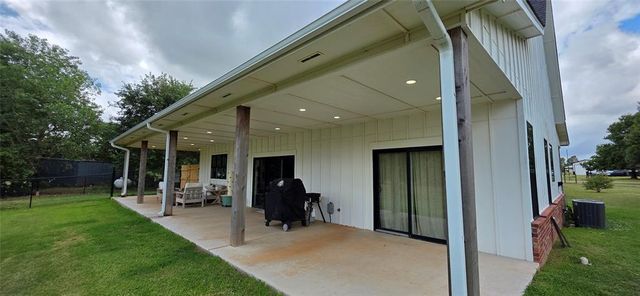 124 Kevin Lane, Tuttle, OK 73089