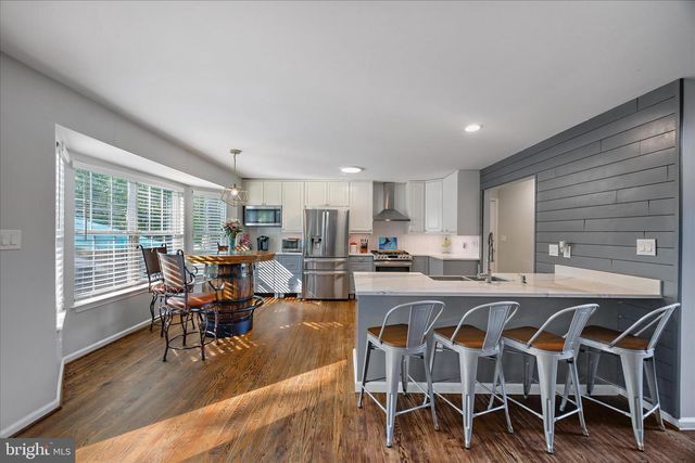 8111 SAGAMORE WAY, Pasadena, MD 21122