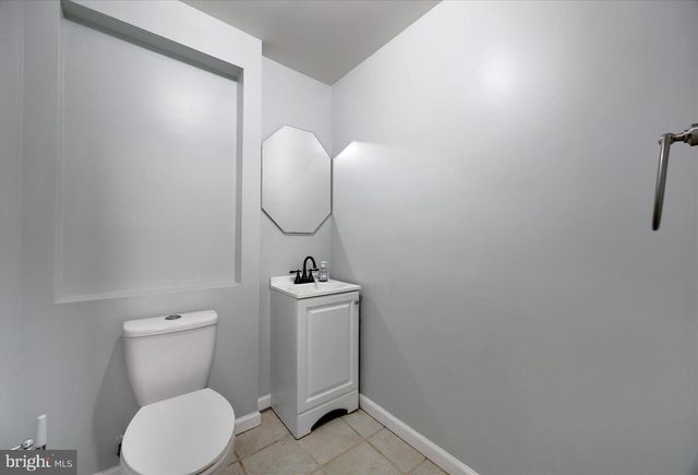 8111 SAGAMORE WAY, Pasadena, MD 21122
