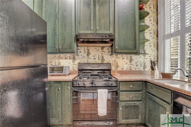 192 Myrtle Grove Lane, Richmond Hill, GA 31324