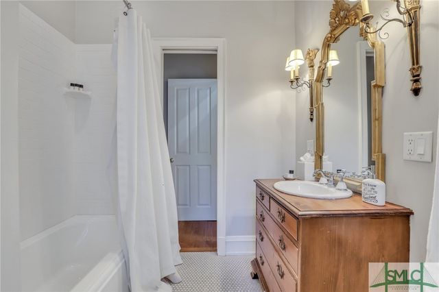 192 Myrtle Grove Lane, Richmond Hill, GA 31324