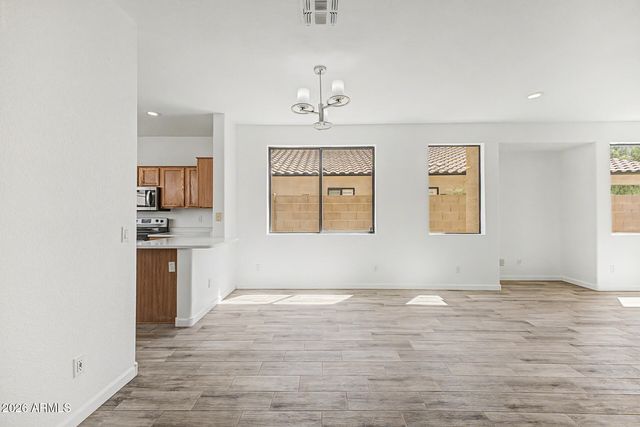 1951 W CAROL ANN Way, Phoenix, AZ 85023