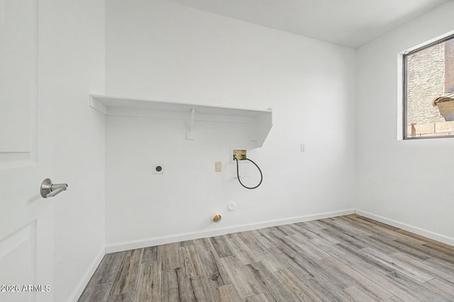 1951 W CAROL ANN Way, Phoenix, AZ 85023