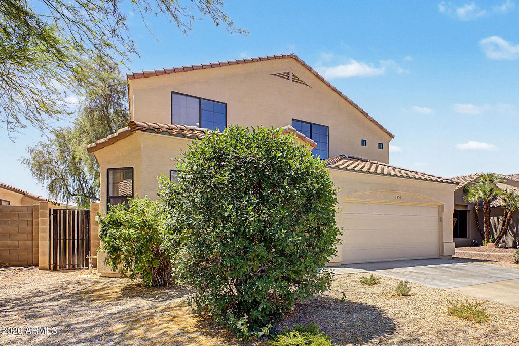 1951 W CAROL ANN Way, Phoenix, AZ 85023 — photo 4
