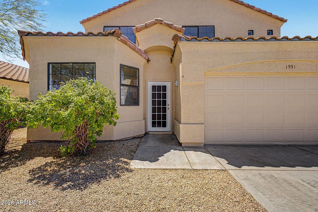 1951 W CAROL ANN Way, Phoenix, AZ 85023 — photo 5