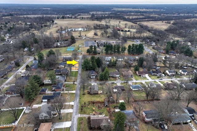 1004 Harmony Ln, Goshen, KY 40026