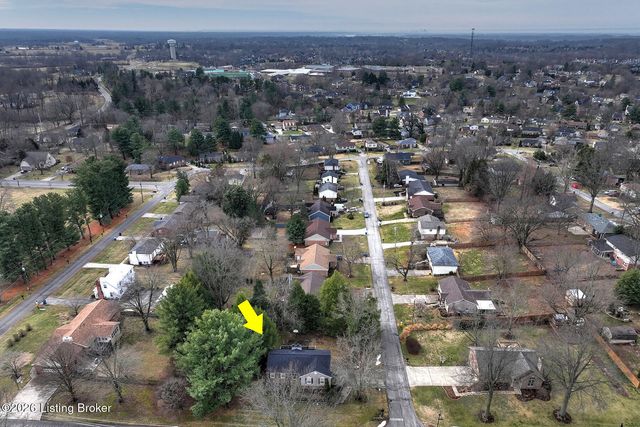 1004 Harmony Ln, Goshen, KY 40026