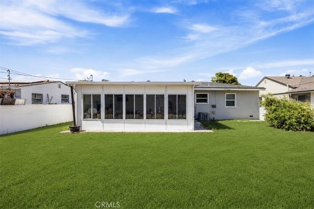 2032 W Porter, Fullerton, CA 92833
