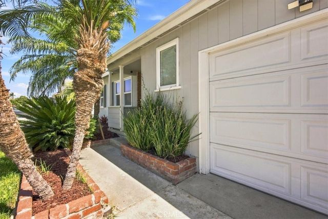 2032 W Porter, Fullerton, CA 92833