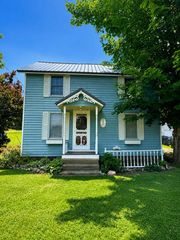 244 W South Avenue, Hesperia Vlg, MI 49421
