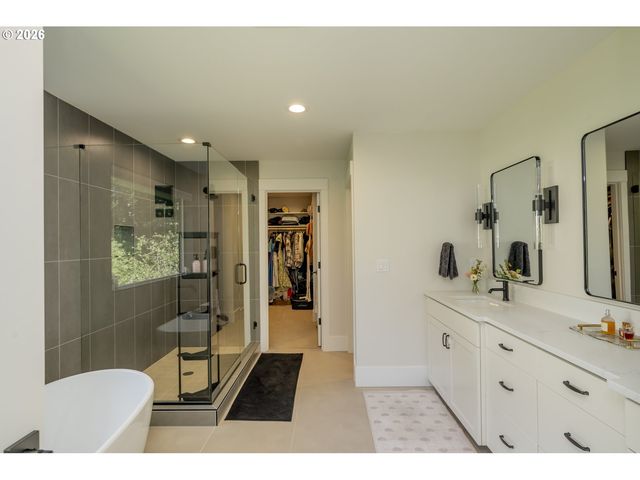 9240 Sw 52ND Ave, Portland, OR 97219
