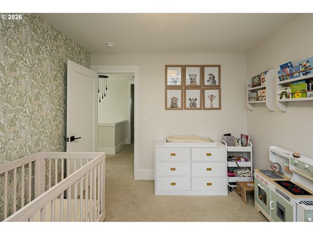 9240 Sw 52ND Ave, Portland, OR 97219
