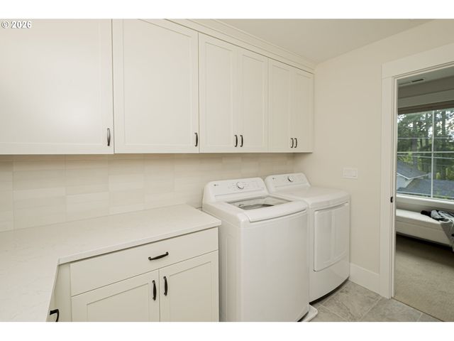 9240 Sw 52ND Ave, Portland, OR 97219