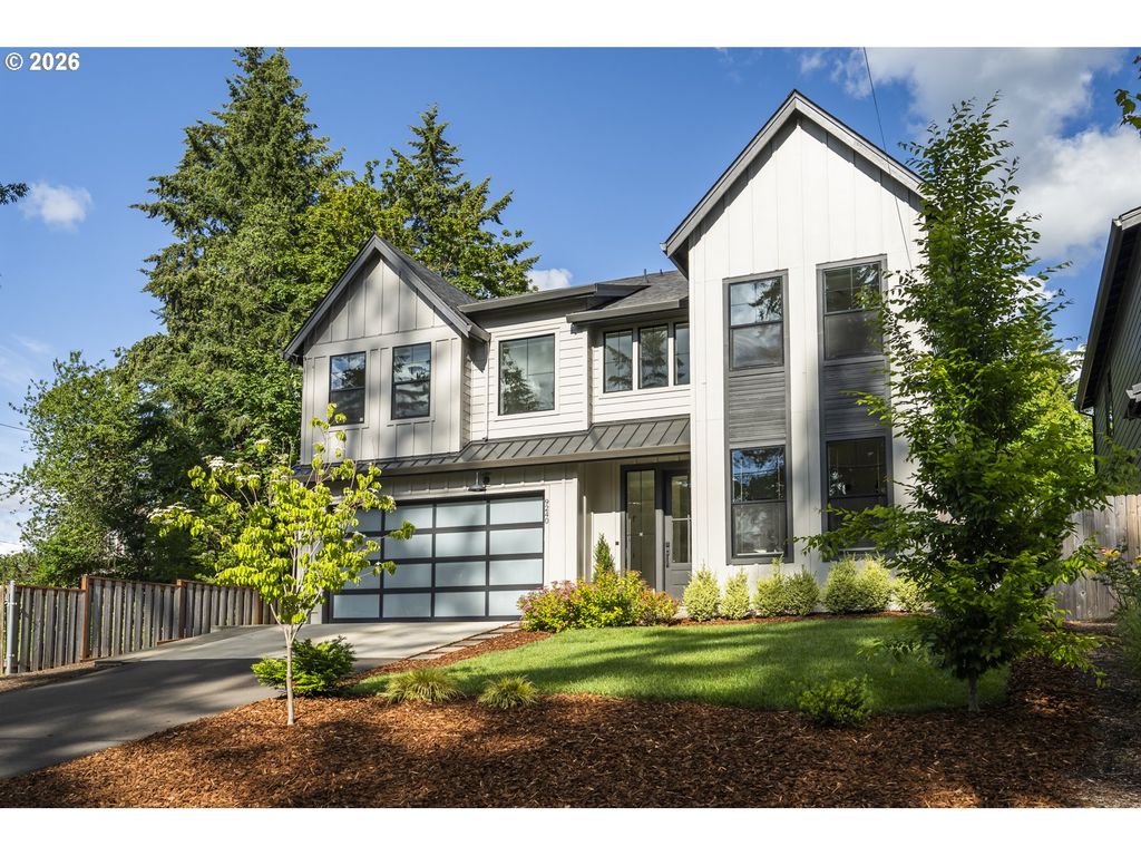 9240 Sw 52ND Ave, Portland, OR 97219