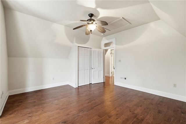 212 Spring Street, Eureka Springs, AR 72632