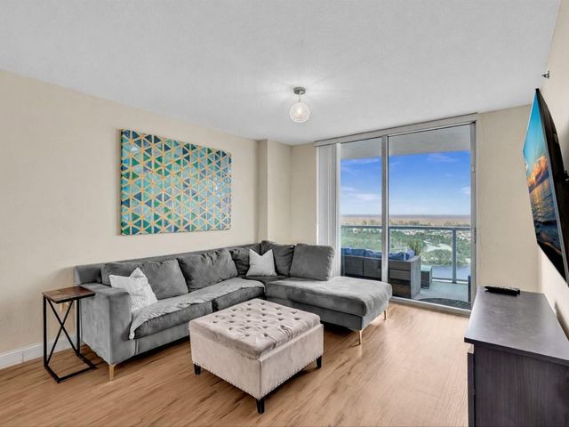 2681 N Flamingo Road 2104S, Fort Lauderdale, FL 33323