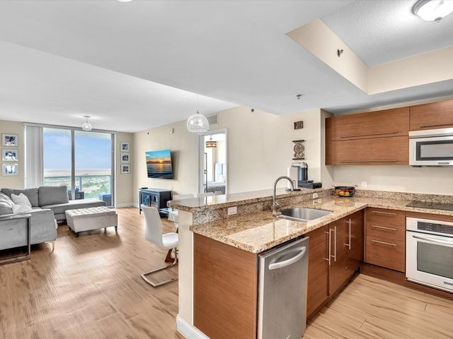 2681 N Flamingo Road 2104S, Fort Lauderdale, FL 33323