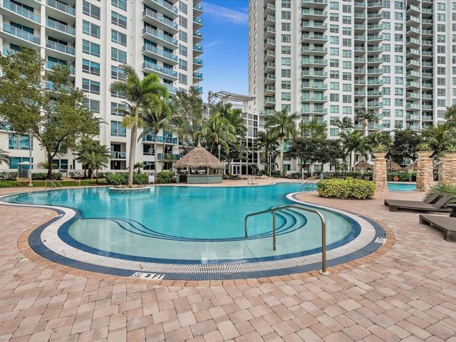 2681 N Flamingo Road 2104S, Fort Lauderdale, FL 33323