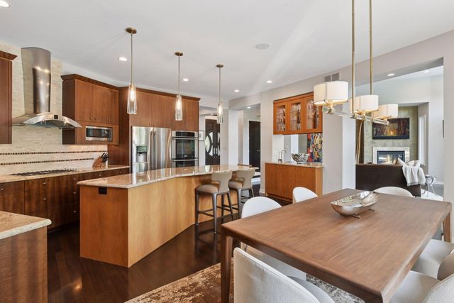 15 Queensland Lane N, Plymouth, MN 55447