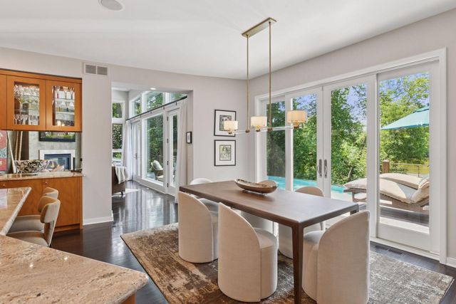 15 Queensland Lane N, Plymouth, MN 55447