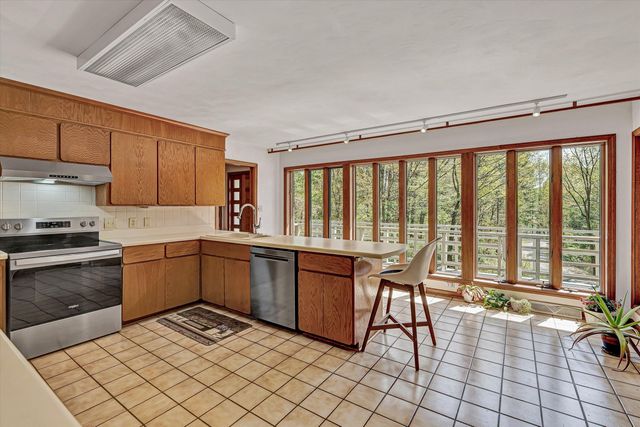 1124 Old Hollow RD, Buchanan, VA 24066