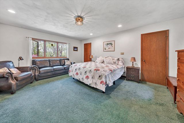 1124 Old Hollow RD, Buchanan, VA 24066