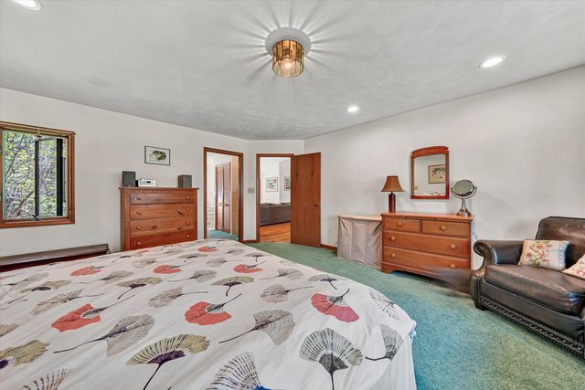 1124 Old Hollow RD, Buchanan, VA 24066
