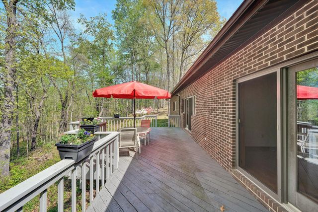 1124 Old Hollow RD, Buchanan, VA 24066