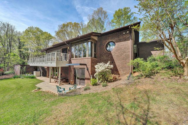 1124 Old Hollow RD, Buchanan, VA 24066
