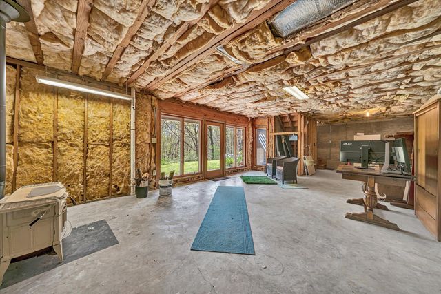 1124 Old Hollow RD, Buchanan, VA 24066