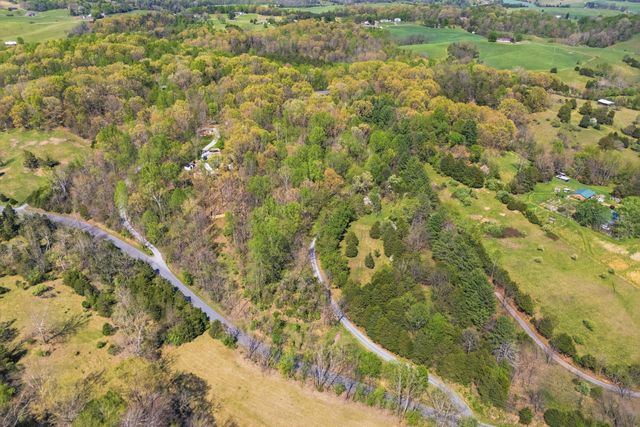1124 Old Hollow RD, Buchanan, VA 24066