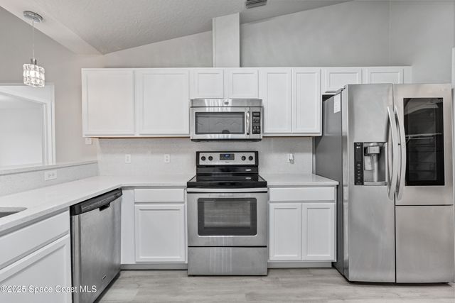 903 Raleigh Road SE, Palm Bay, FL 32909